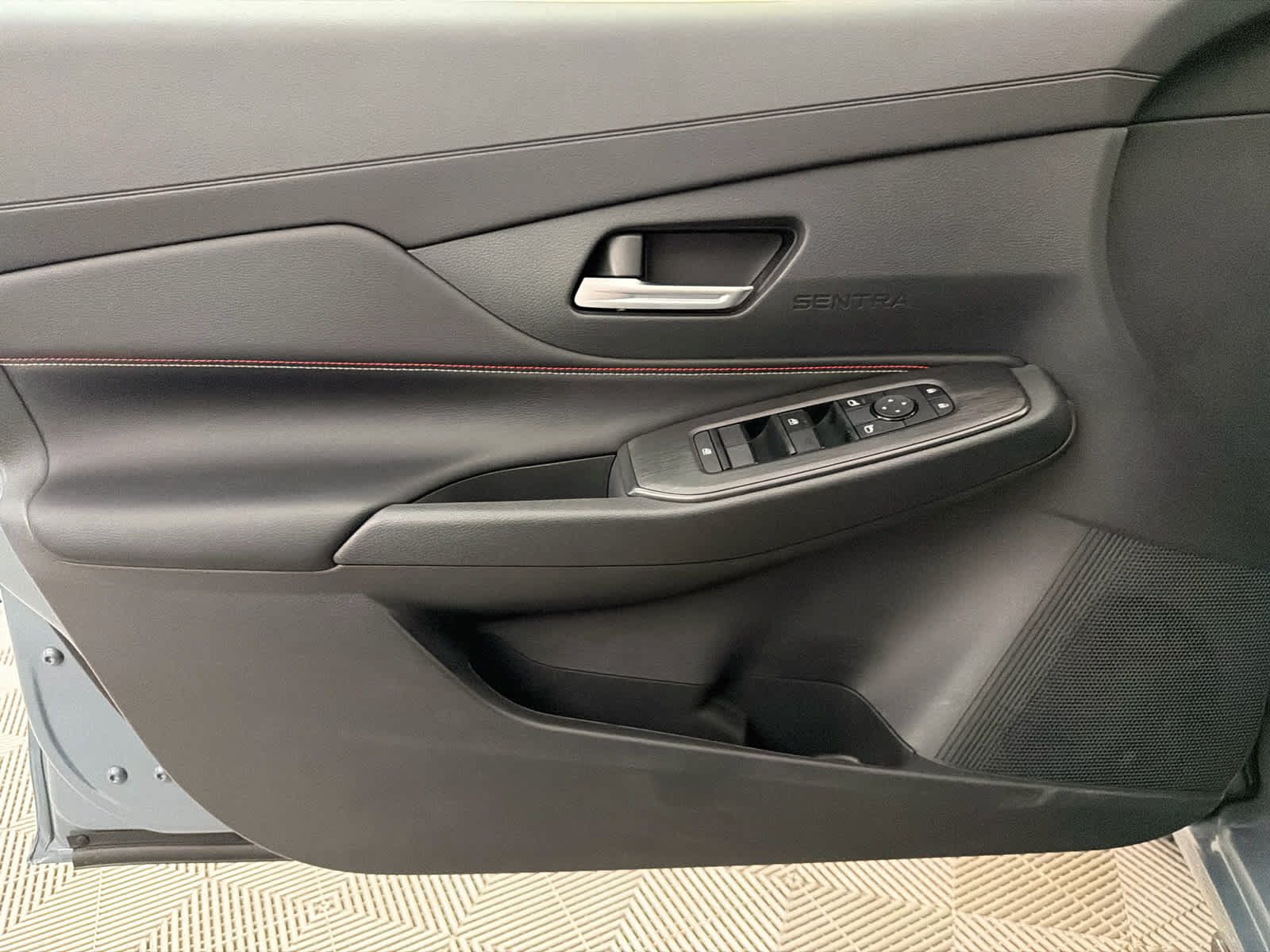 New 2027 Nissan Sentra SR w/ Floor Mat Package FWD image 22