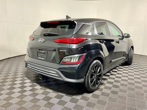 Used 2023 Hyundai Kona Limited image 17