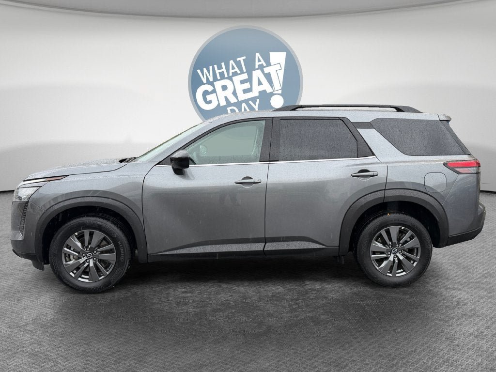 Used 2026 Nissan Pathfinder SV AWD/4WD image 7