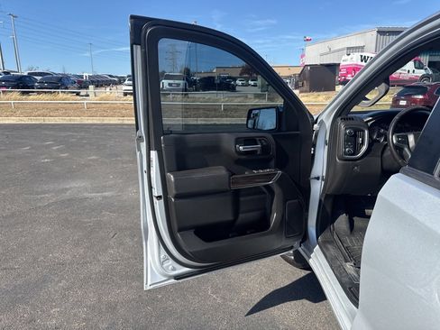 Used 2022 Chevrolet Silverado 1500 LT image 10