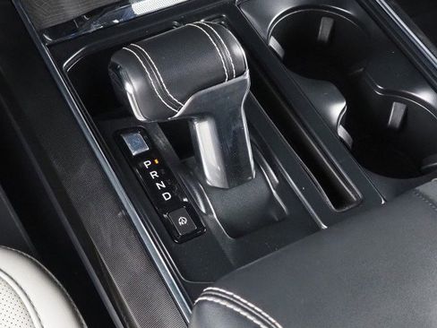 Used 2024 Ford F150 Lightning Platinum image 30