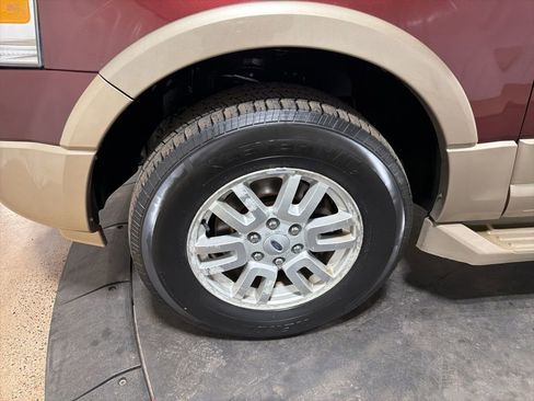 Used 2011 Ford Expedition XLT w/ 201A Rapid Spec Order Code image 37