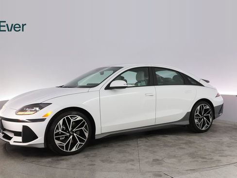 Used 2024 Hyundai Ioniq 6 SEL RWD image 18