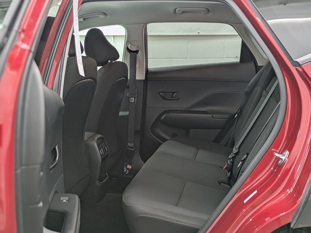 Used 2024 Hyundai Kona SEL AWD/4WD image 18