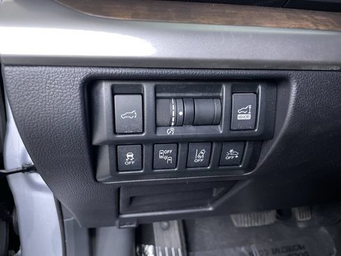 Used 2018 Subaru Outback 2.5i Limited AWD/4WD image 26