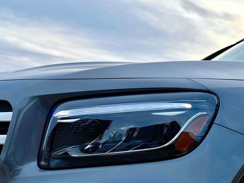 Certified 2026 Mercedes-Benz GLB 250 4MATIC image 9