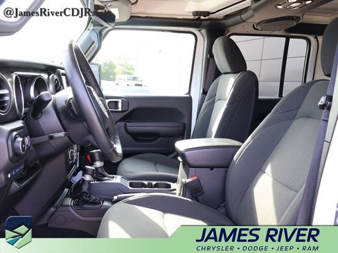 Used 2023 Jeep Wrangler Unlimited w/ Cold Weather Group AWD/4WD image 22