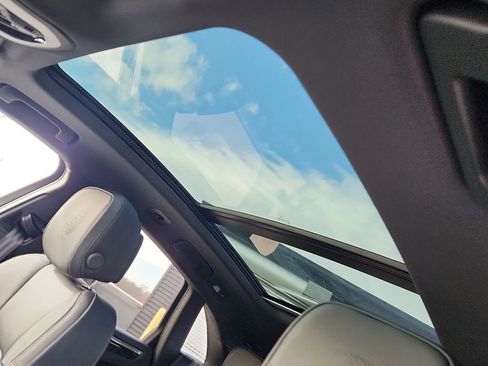 New 2026 Porsche Macan S image 12