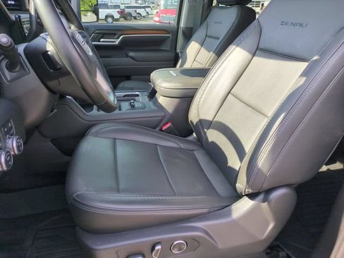 Used 2024 GMC Sierra 2500 Denali w/ Technology Package AWD/4WD image 15