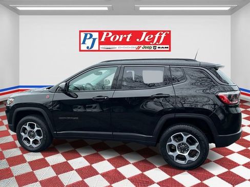 Used 2022 Jeep Compass Trailhawk w/ Trailhawk Convenience Group AWD/4WD image 6