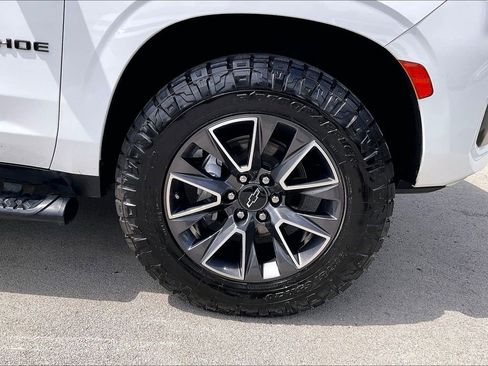 Used 2022 Chevrolet Tahoe Z71 image 11
