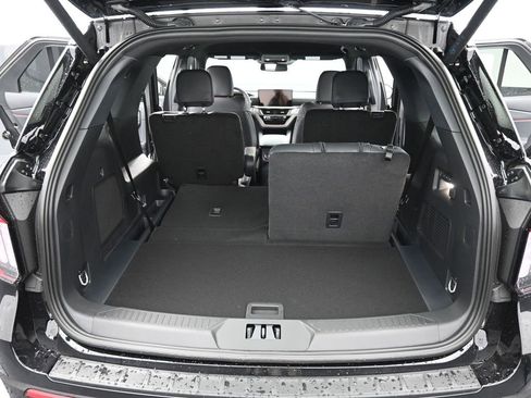 New 2026 Ford Explorer ST image 18