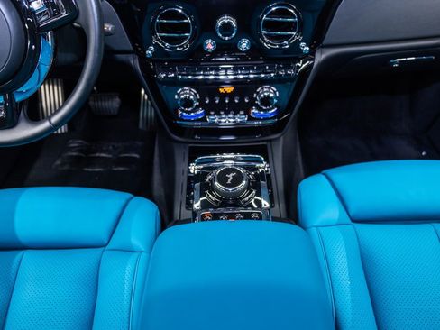 Used 2023 Rolls-Royce Phantom Sedan image 44