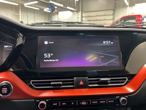 Used 2021 Kia Niro Touring w/ Paint Protection Package image 17