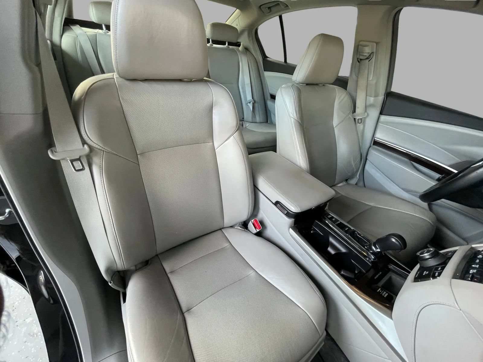 Used 2015 Acura RLX w/ Technology Package FWD image 23