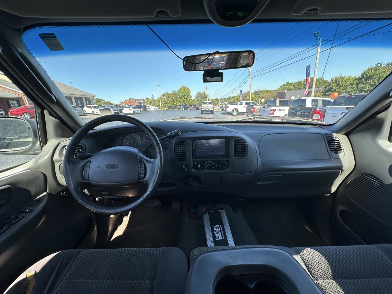 Used 2002 Ford F150 XLT AWD/4WD image 10