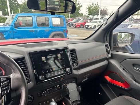 Used 2024 Nissan Frontier PRO-4X w/ Pro Convenience Package AWD/4WD image 10