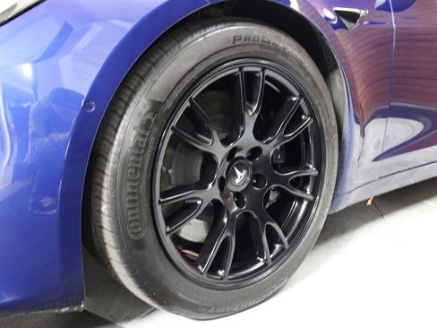 Used 2022 Tesla Model S AWD image 6