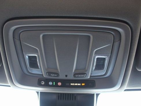 Used 2025 GMC Sierra 1500 Pro w/ Pro Value Package image 25