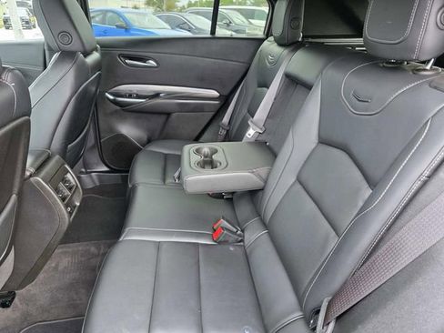 Used 2024 Cadillac XT4 Premium Luxury image 7