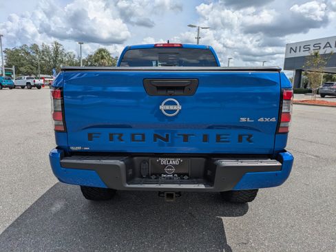 Used 2025 Nissan Frontier SL AWD/4WD image 5
