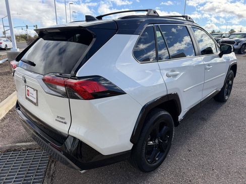 Used 2019 Toyota RAV4 XSE image 5