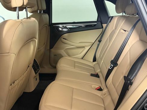 New 2025 Porsche Macan image 24
