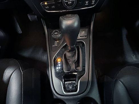 Used 2020 Jeep Cherokee Limited AWD/4WD image 33