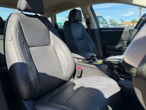 Used 2018 Honda Clarity Touring image 10