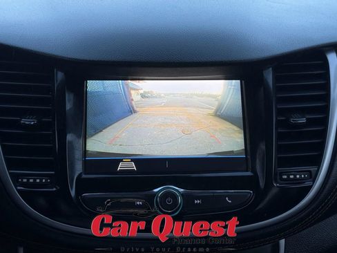 Used 2019 Chevrolet Trax LT w/ LT Convenience Package image 27