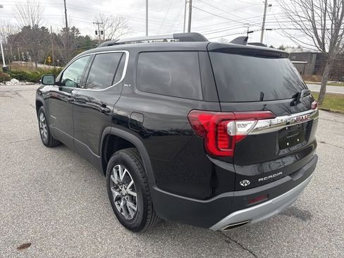 Used 2023 GMC Acadia SLT w/ Preferred Package image 4