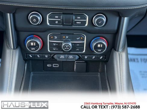 Used 2023 Chevrolet Suburban Premier image 37