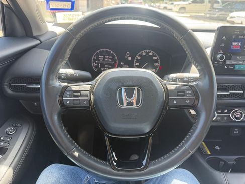 Used 2023 Honda HR-V EX-L image 12