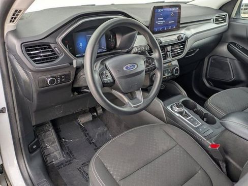 Used 2025 Ford Escape Active AWD/4WD image 14