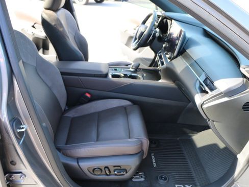 Used 2023 Lexus RX 350 FWD w/ Accessory Package image 28