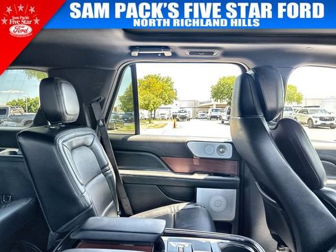 Used 2020 Lincoln Navigator Reserve w/ Luxury Package AWD/4WD image 16