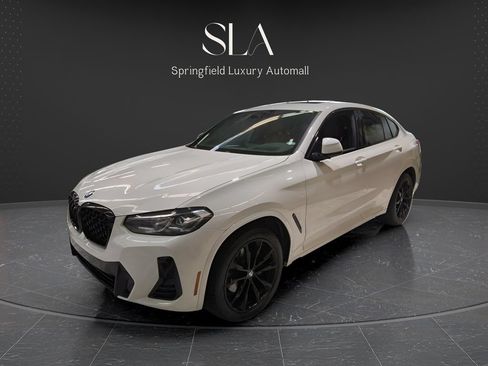Used 2023 BMW X4 xDrive30i w/ Premium Essential Package AWD/4WD image 5