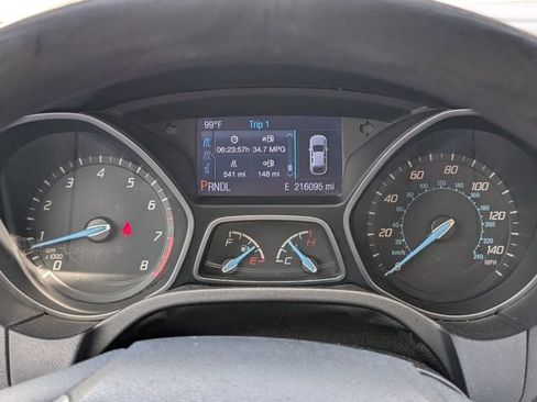 Used 2014 Ford Focus SE FWD image 23