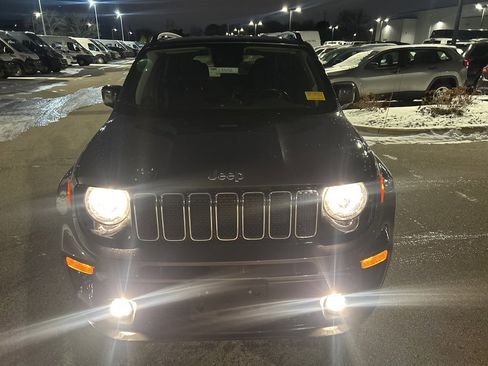 Used 2021 Jeep Renegade Latitude w/ Convenience Group image 4