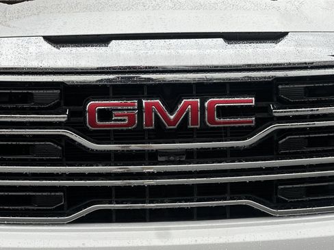 Used 2024 GMC Sierra 1500 SLT w/ SLT Premium Plus Package AWD/4WD image 43