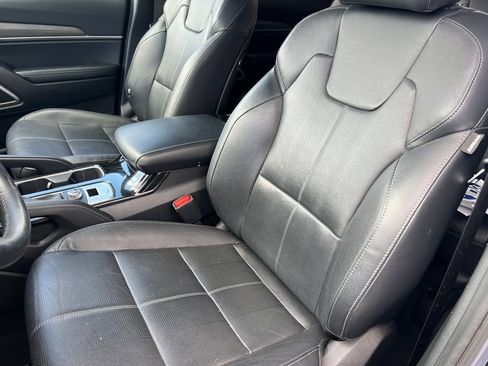 Used 2022 Kia Telluride EX w/ EX Premium Package image 10