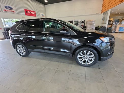 Used 2024 Ford Edge Titanium AWD/4WD image 5