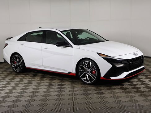 Used 2023 Hyundai Elantra N image 2