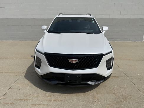 Used 2024 Cadillac XT4 Sport w/ Cold Weather Package image 2