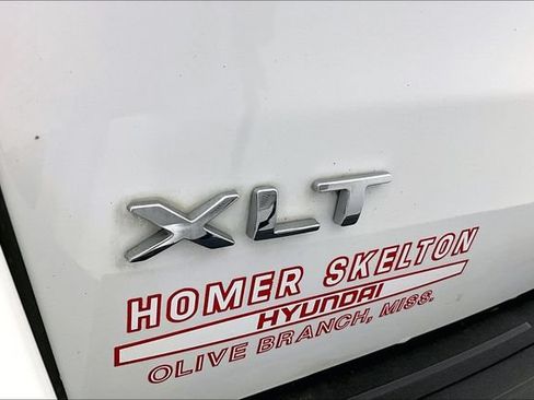 Used 2023 Ford Expedition XLT RWD image 14