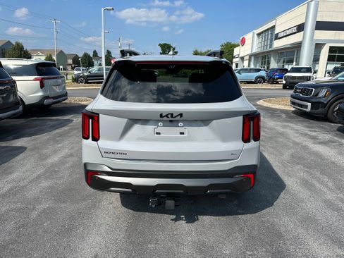 Used 2025 Kia Sorento SX Prestige AWD/4WD image 6