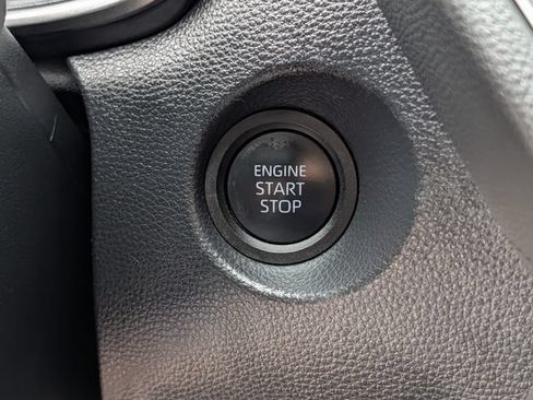 Used 2025 Toyota Corolla Cross XLE w/ Convenience Package FWD image 18