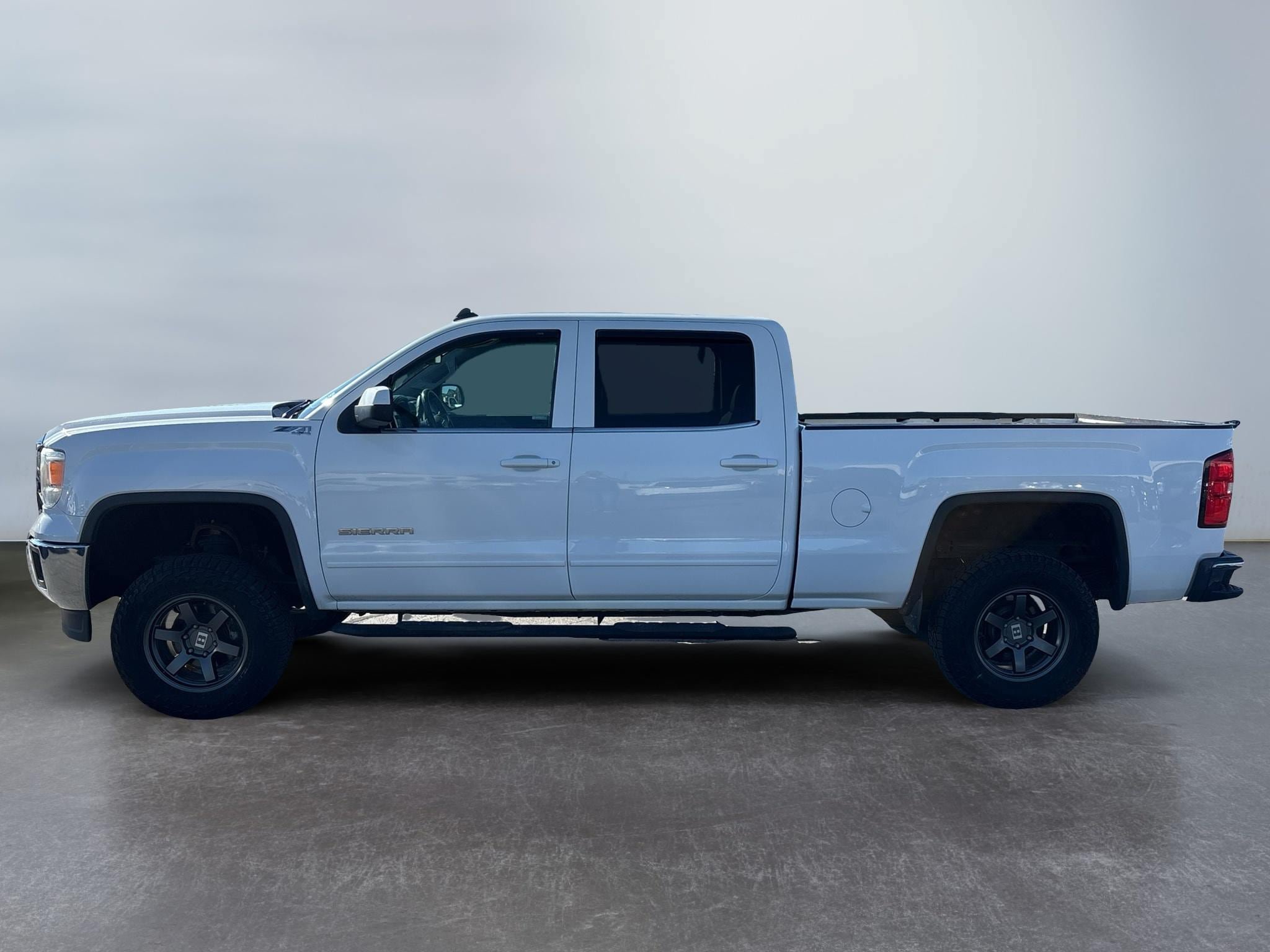 Used 2014 GMC Sierra 1500 SLE w/ SLE Value Package AWD/4WD image 4