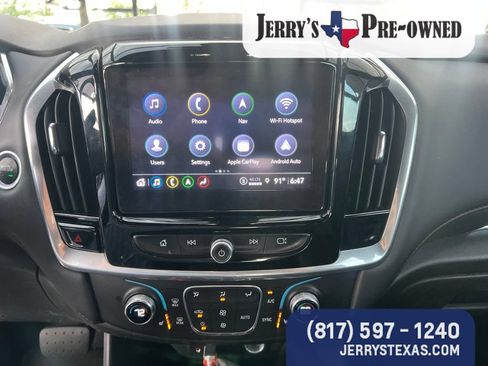 Used 2022 Chevrolet Traverse RS FWD image 10