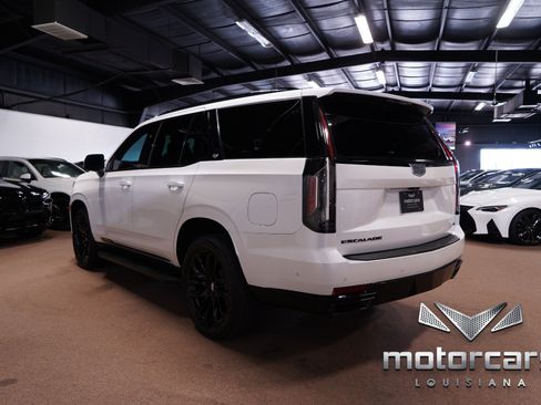 Used 2022 Cadillac Escalade Sport w/ Touring Package AWD/4WD image 5